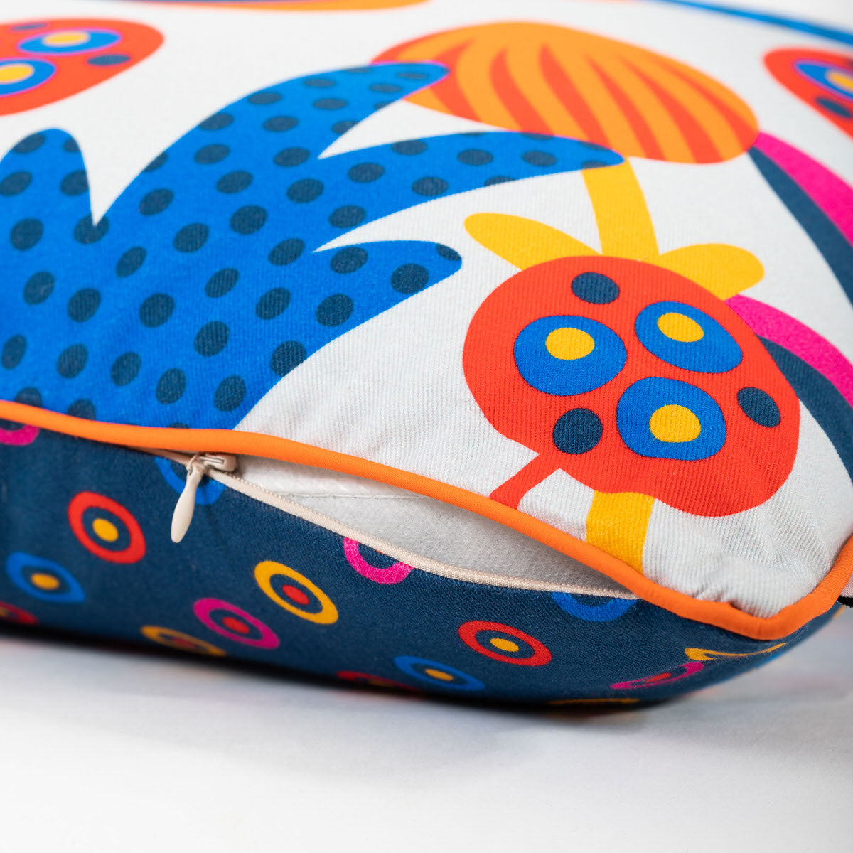 ALIEN JUNGLE - Bright and colourful double-sided cushion cover