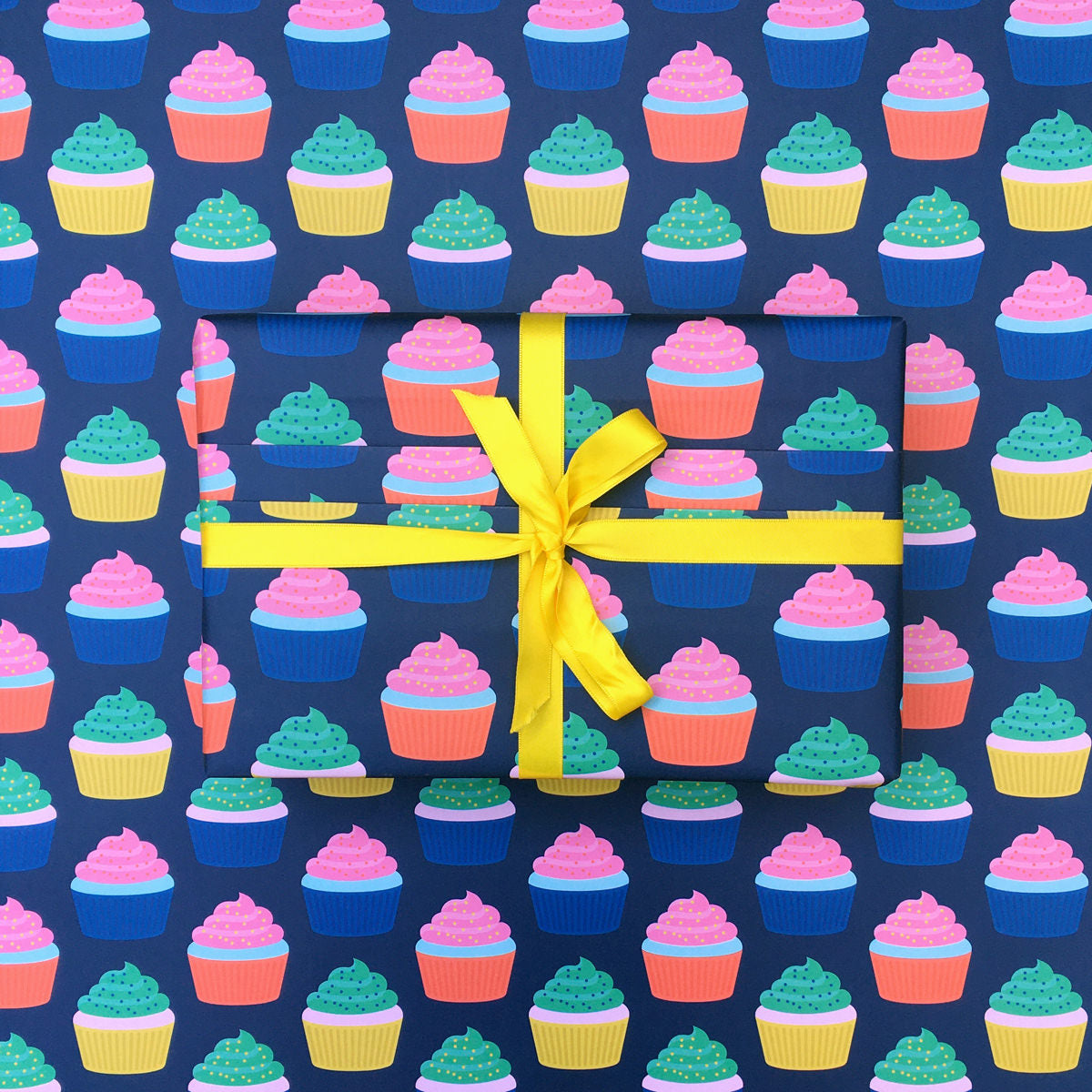 CUPCAKES wrapping paper - Colourful gift wrap