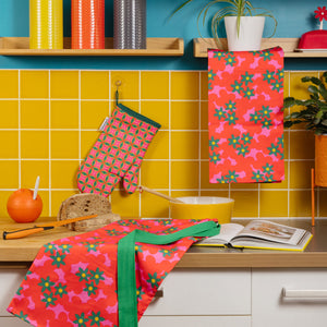 KITCHEN TEXTILES SET - Colourful apron, oven glove and tea towel set