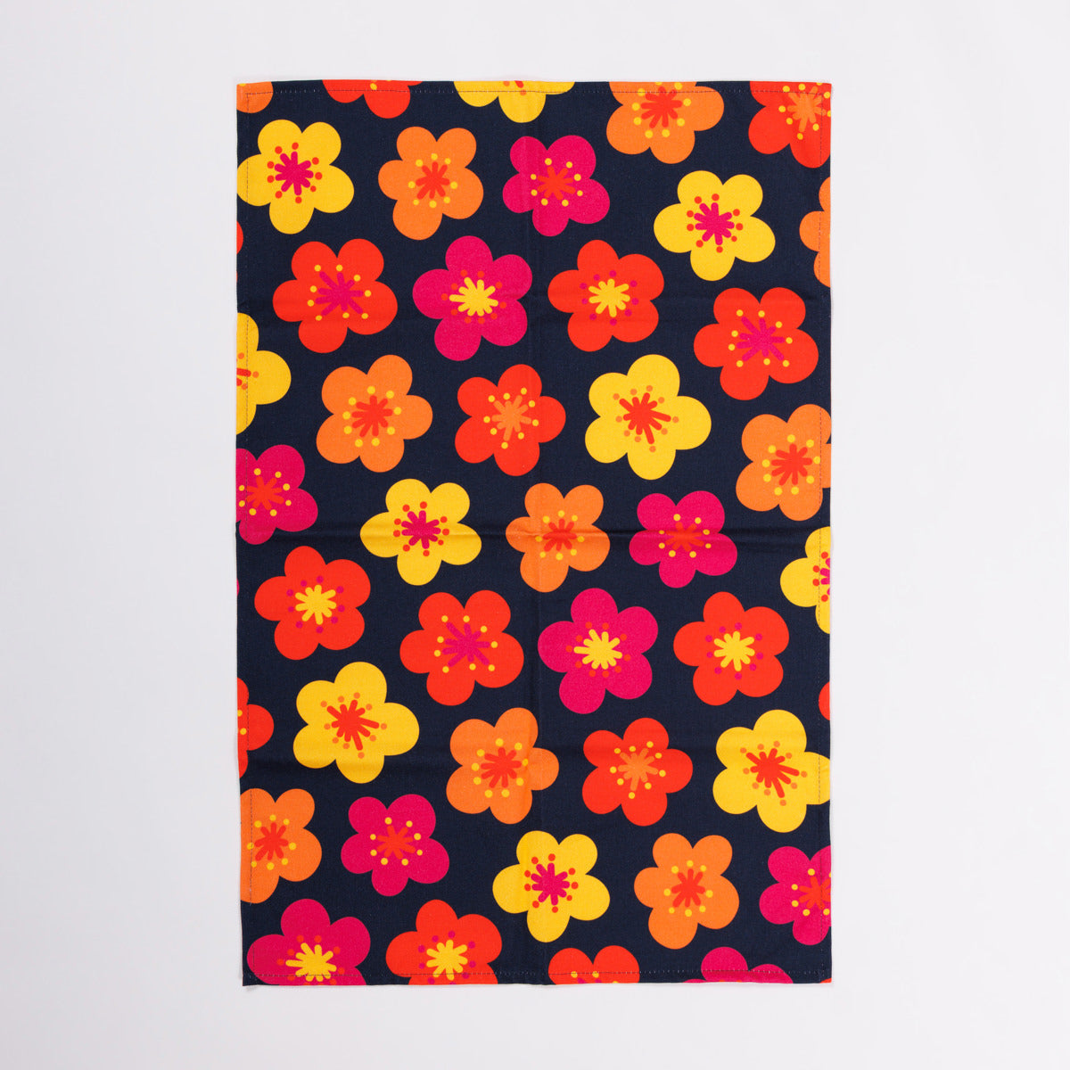 OVERSIZED FLOWERS - Bright and colourful tea towel