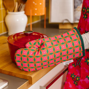 FLOWER FIELD - Colourful single oven glove with geometric pattern