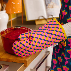 KITCHEN TEXTILES SET - Colourful apron, oven glove and tea towel set